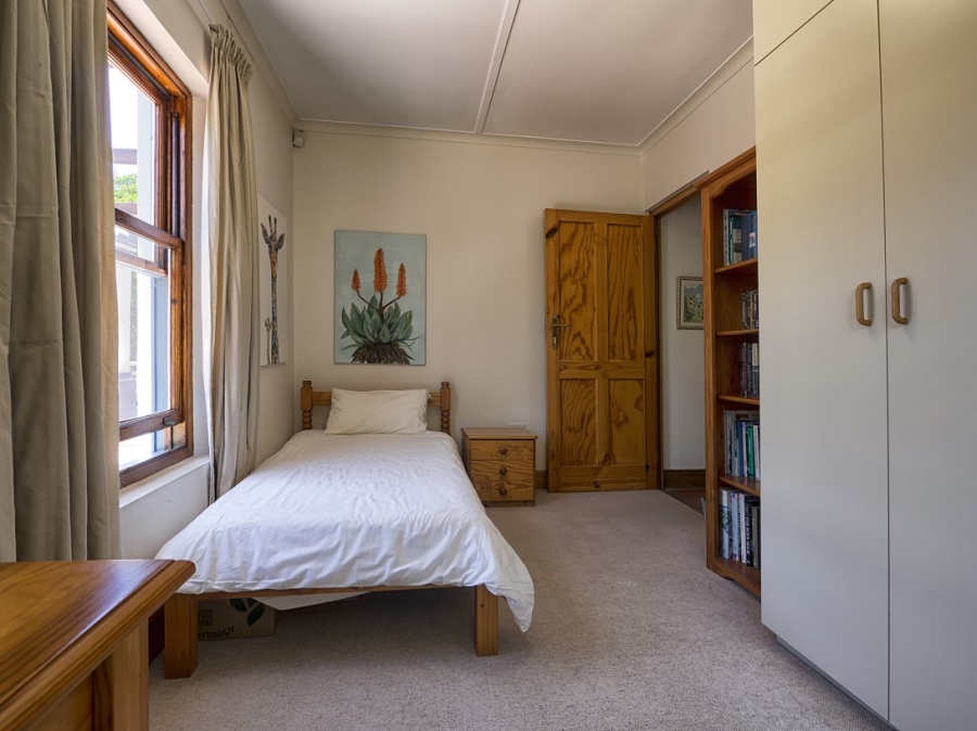 6 Bedroom Property for Sale in Belvidere Estate Western Cape